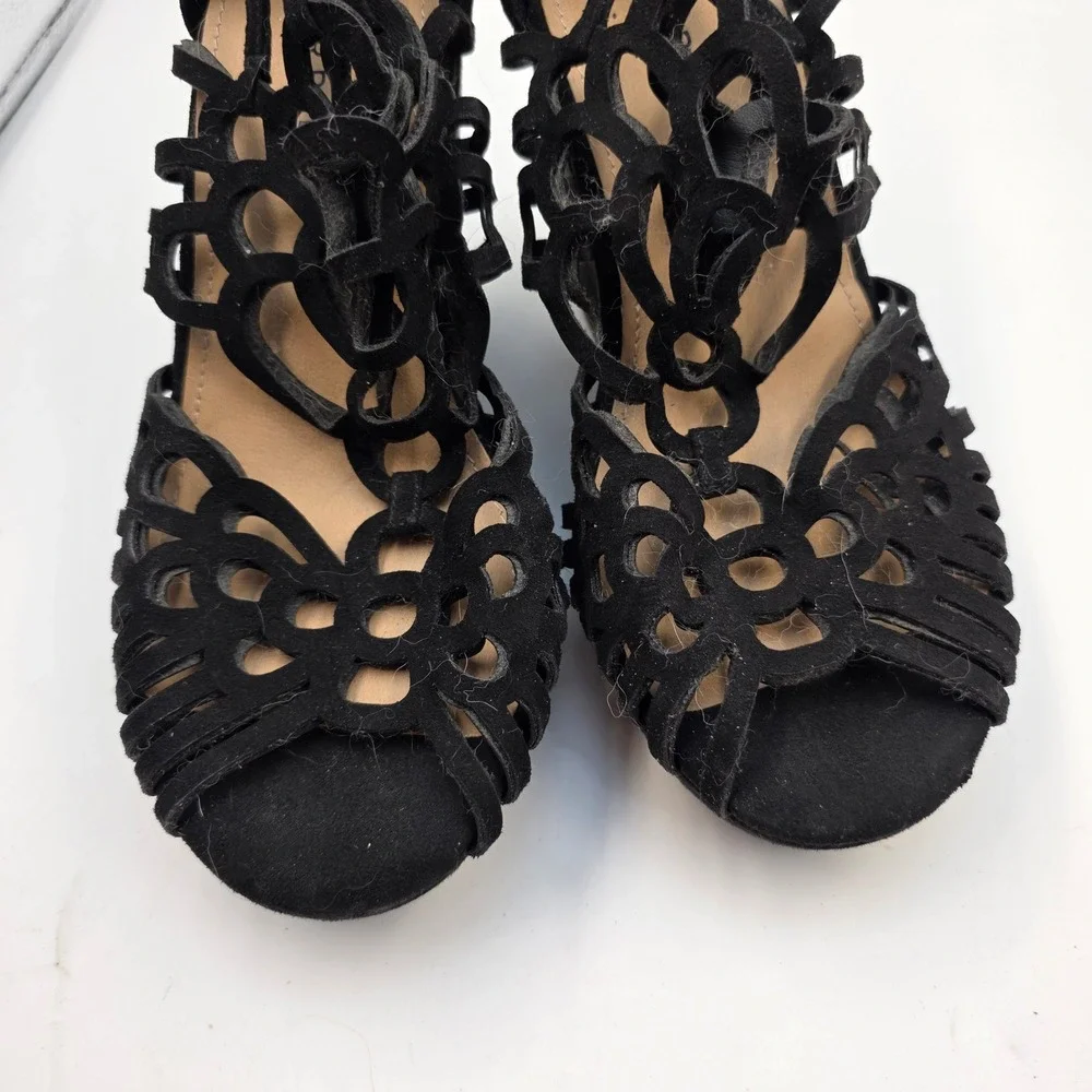 Torrid Black Faux Suede Laser Cage Wedge Sandals 7W 11156446 Peep Toe Platform